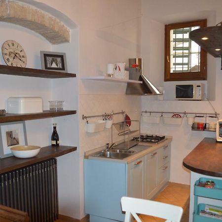 Appartamento In Centro Spoleto Bagian luar foto