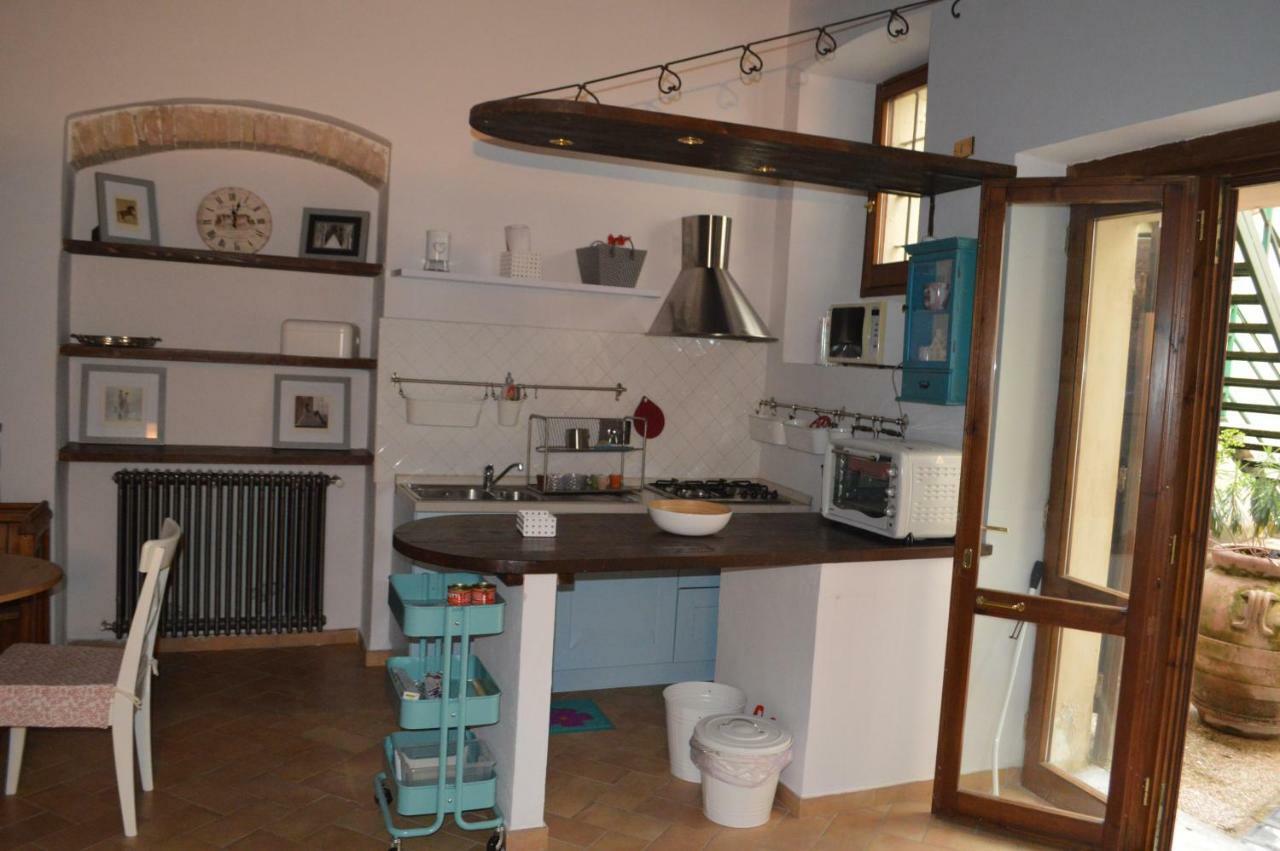 Appartamento In Centro Spoleto Bagian luar foto