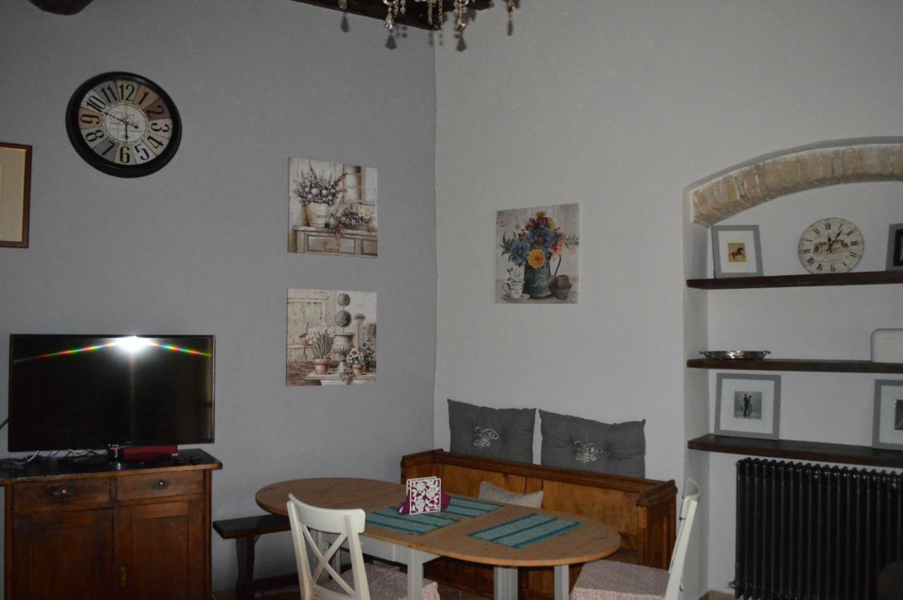 Appartamento In Centro Spoleto Bagian luar foto