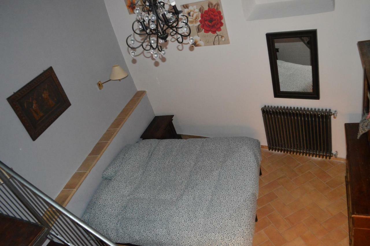 Appartamento In Centro Spoleto Bagian luar foto